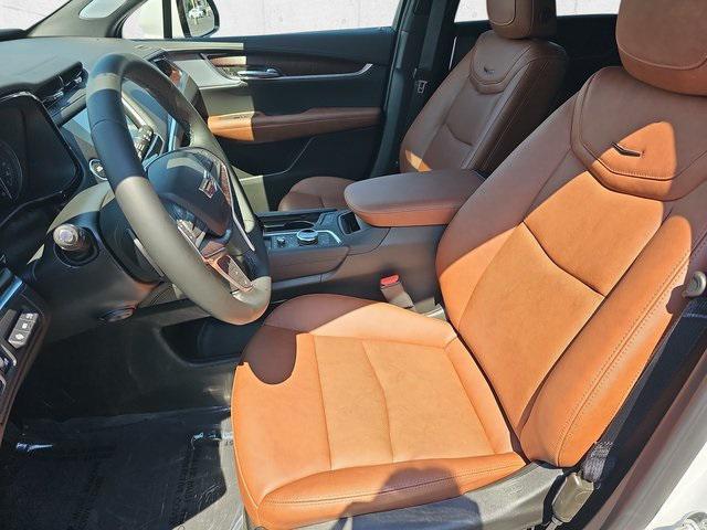 new 2025 Cadillac XT5 car, priced at $61,460