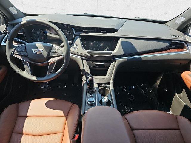 new 2025 Cadillac XT5 car, priced at $61,460