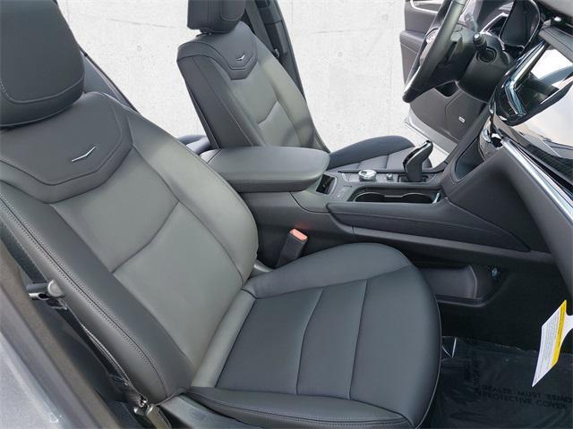 new 2025 Cadillac XT6 car, priced at $60,590