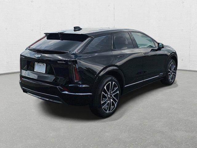 new 2025 Cadillac OPTIQ car, priced at $55,610