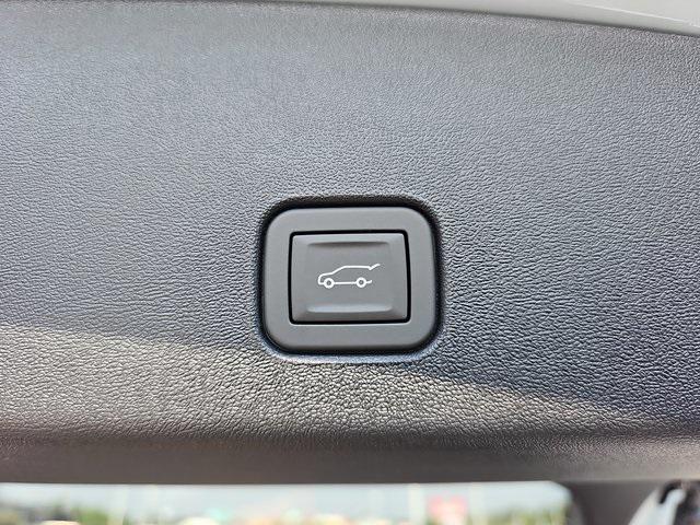 new 2025 Cadillac OPTIQ car, priced at $56,835