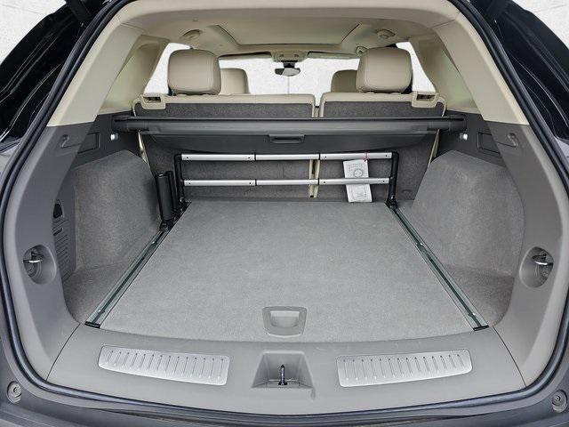 used 2023 Cadillac XT5 car, priced at $34,850