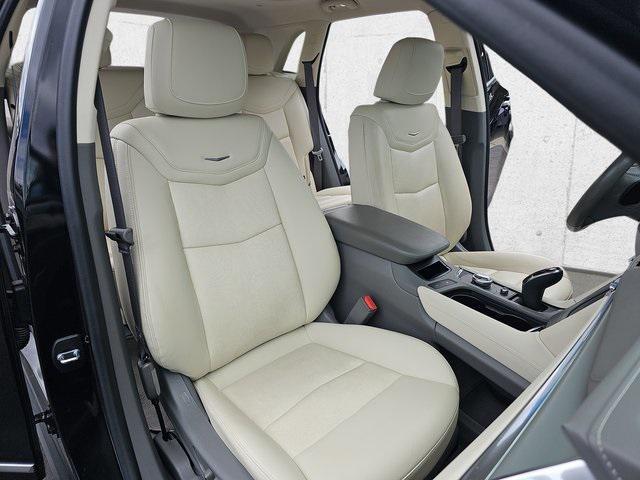 used 2023 Cadillac XT5 car, priced at $34,850