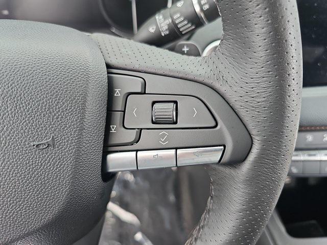 used 2022 Cadillac XT4 car, priced at $29,994