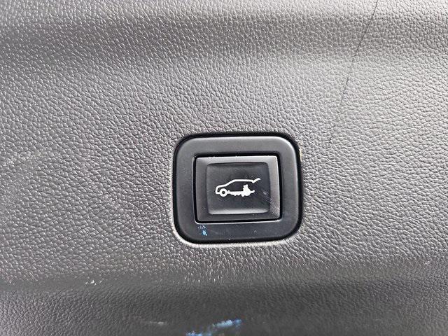 used 2022 GMC Yukon XL car, priced at $54,765