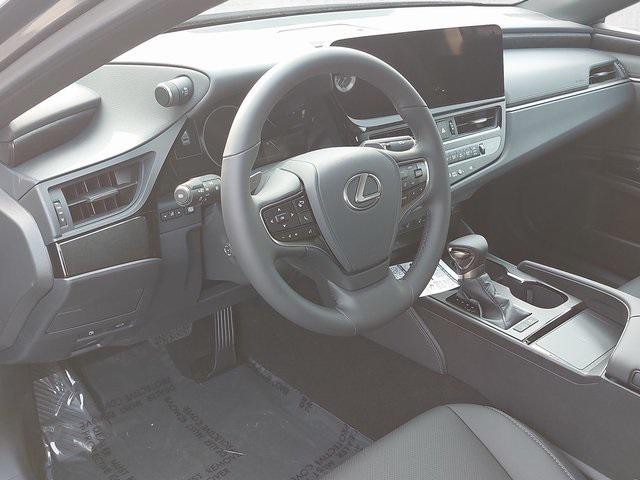 new 2025 Lexus ES 300h car, priced at $47,984
