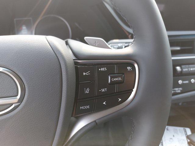 new 2025 Lexus ES 300h car, priced at $47,984