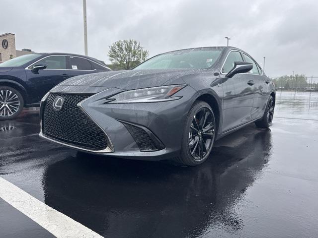 new 2025 Lexus ES 300h car, priced at $51,981