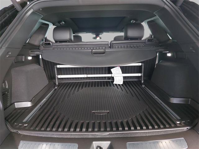 new 2025 Cadillac XT5 car