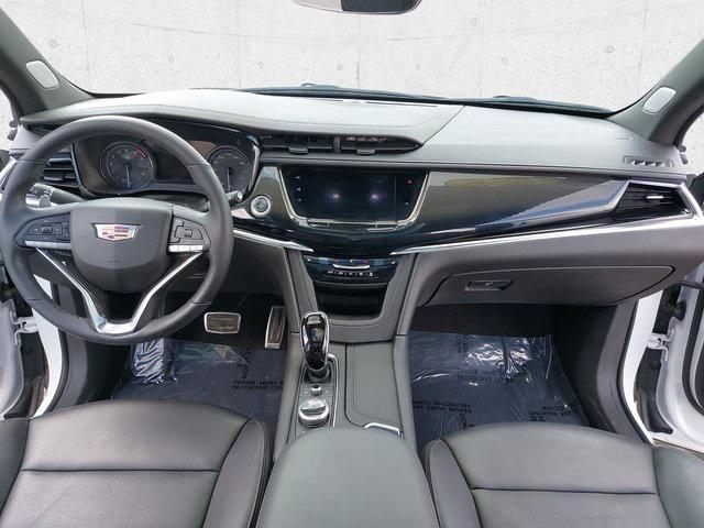 used 2020 Cadillac XT6 car, priced at $35,765