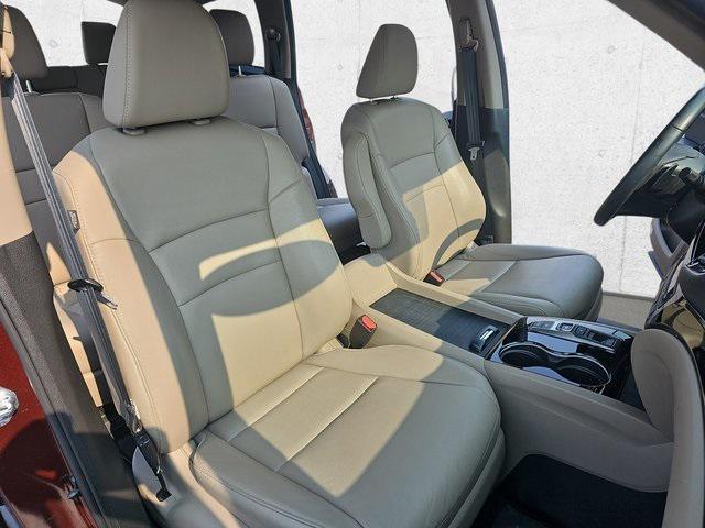 used 2021 Honda Pilot car, priced at $32,989