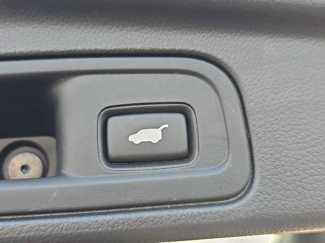 used 2021 Honda Pilot car, priced at $32,989