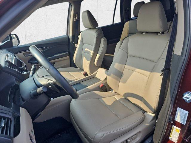 used 2021 Honda Pilot car, priced at $32,989