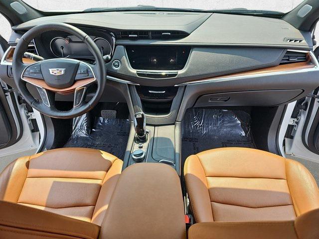 used 2023 Cadillac XT5 car, priced at $30,565