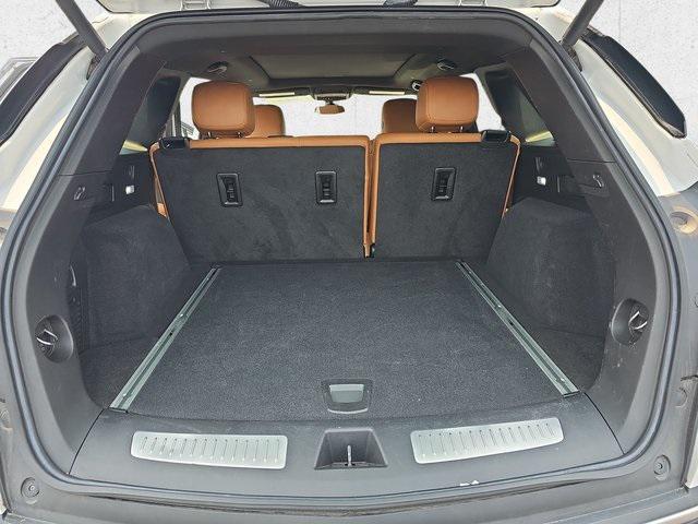 used 2023 Cadillac XT5 car, priced at $30,565