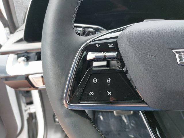new 2025 Cadillac OPTIQ car, priced at $55,990