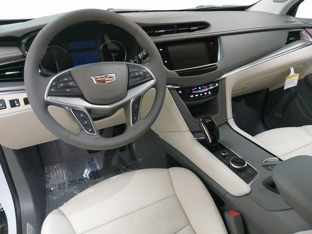 used 2025 Cadillac XT5 car, priced at $47,980