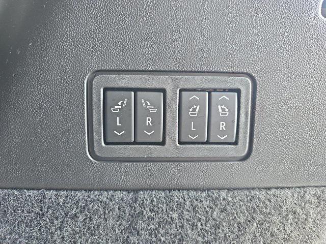 used 2024 Cadillac XT6 car, priced at $48,994