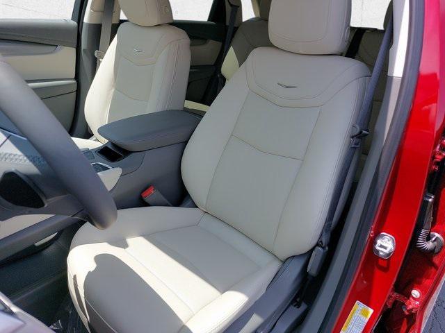 new 2025 Cadillac XT5 car, priced at $58,985