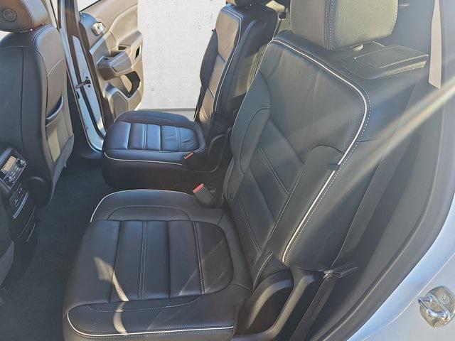 used 2022 GMC Acadia car, priced at $32,624