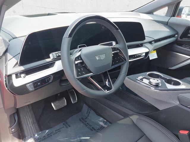 new 2025 Cadillac OPTIQ car, priced at $58,330