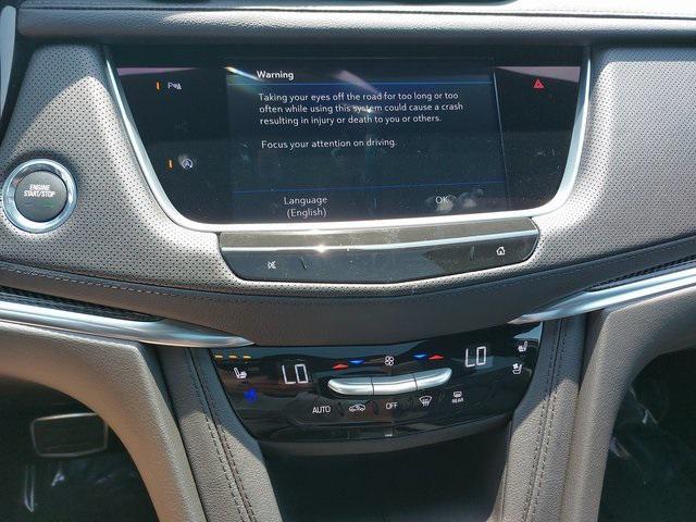 new 2025 Cadillac XT5 car, priced at $61,130