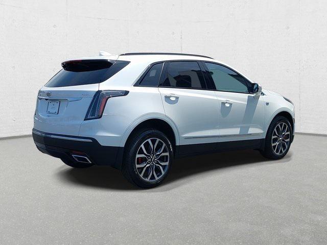 new 2025 Cadillac XT5 car, priced at $61,130