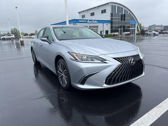 new 2025 Lexus ES 350 car, priced at $49,624