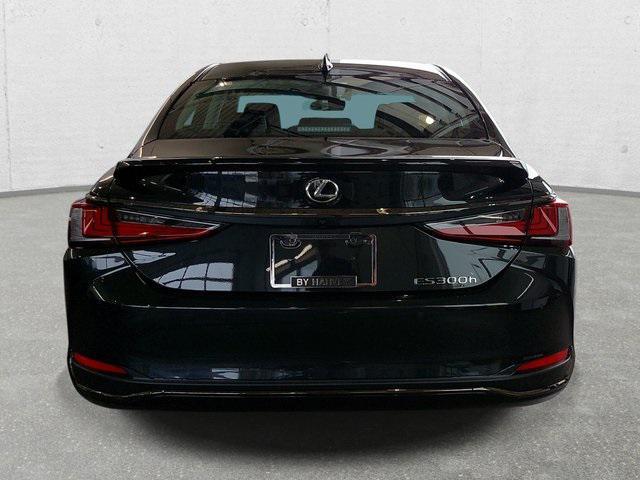 new 2025 Lexus ES 300h car, priced at $49,610