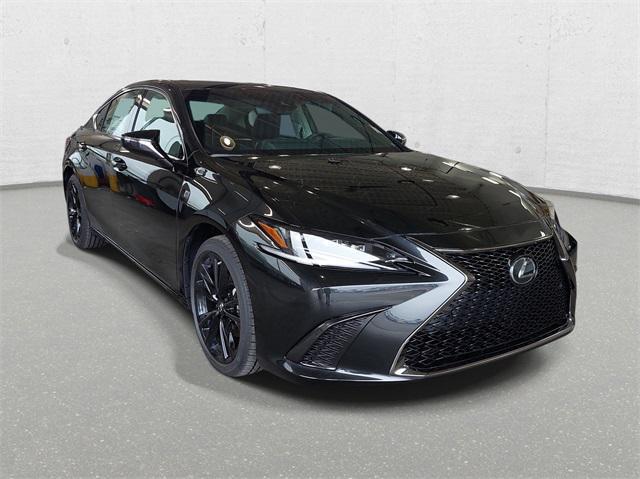 new 2025 Lexus ES 300h car, priced at $49,998