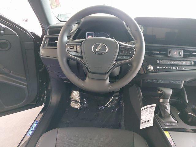 new 2025 Lexus ES 300h car, priced at $49,610
