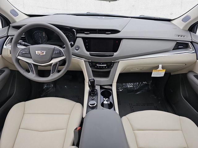 new 2025 Cadillac XT5 car, priced at $59,290