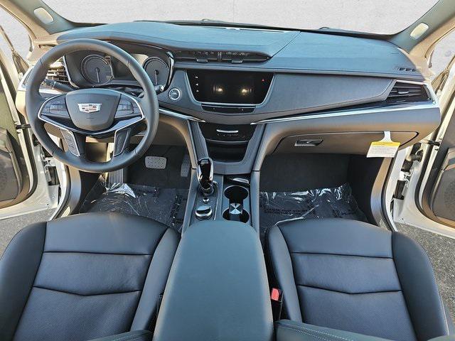 new 2025 Cadillac XT5 car, priced at $58,715
