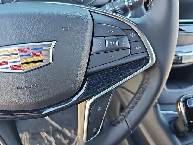 new 2025 Cadillac XT5 car, priced at $58,715
