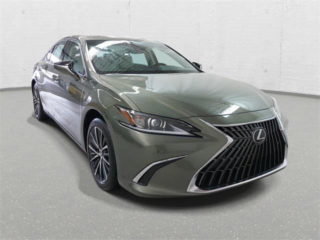 new 2025 Lexus ES 350 car, priced at $49,619