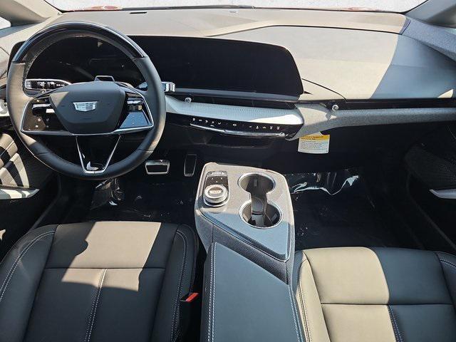 new 2025 Cadillac OPTIQ car, priced at $57,435