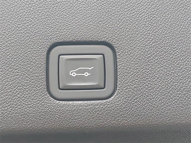 used 2023 Cadillac XT6 car, priced at $35,999