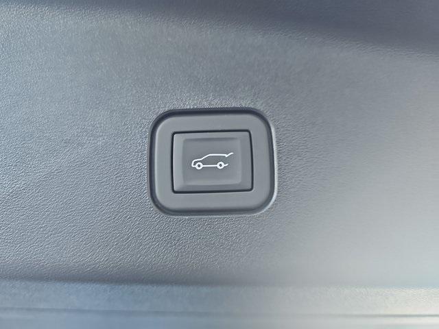 new 2026 Cadillac VISTIQ car, priced at $96,509