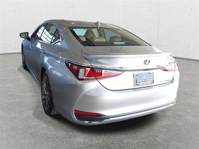 new 2024 Lexus ES 300h car, priced at $53,778