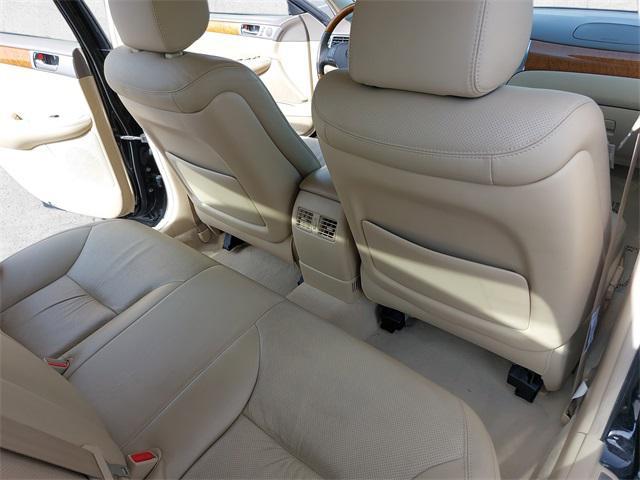 used 2005 Lexus ES 330 car, priced at $7,900