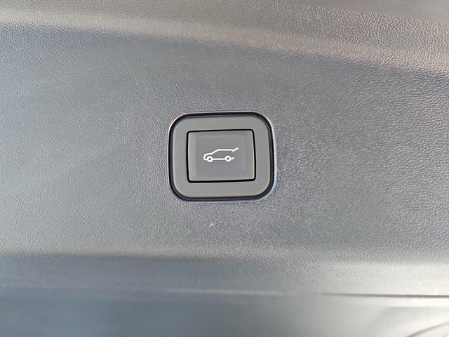 new 2026 Cadillac VISTIQ car, priced at $82,879