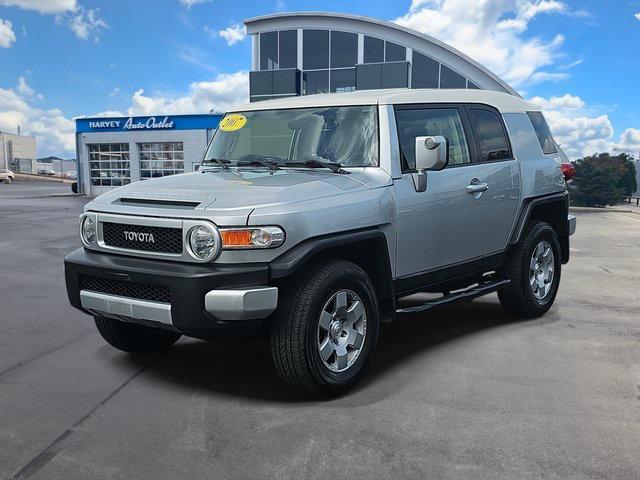 used 2007 Toyota FJ Cruiser car, priced at $15,988