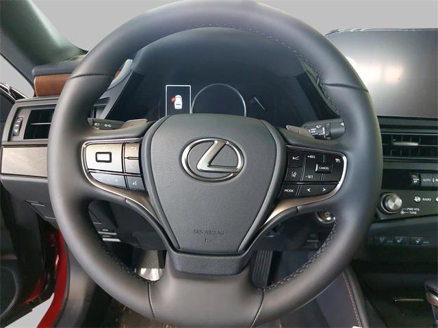 new 2025 Lexus ES 300h car, priced at $49,433