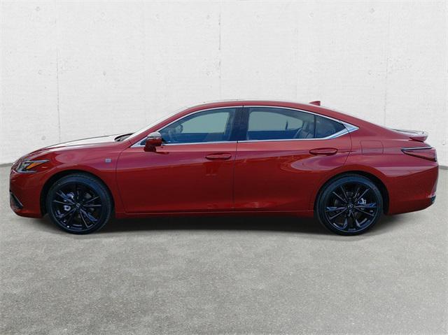 new 2025 Lexus ES 300h car, priced at $49,433