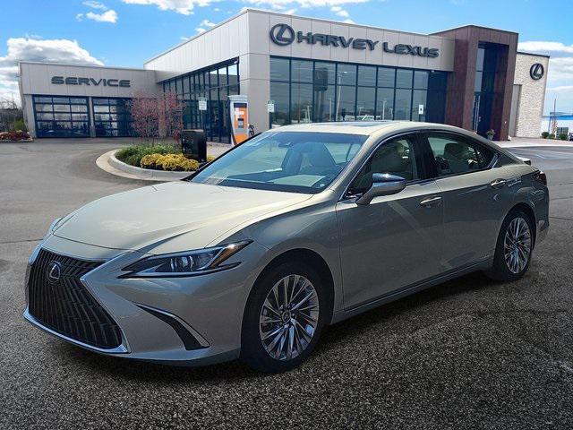 used 2022 Lexus ES 300h car, priced at $38,887