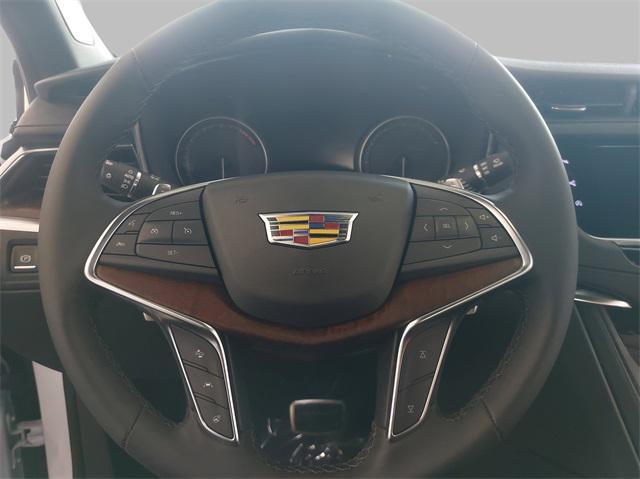 new 2025 Cadillac XT5 car, priced at $64,730