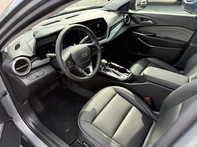 used 2025 Chevrolet Trax car, priced at $24,998