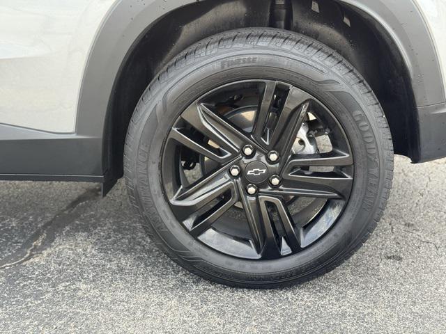 used 2025 Chevrolet Trax car, priced at $24,998