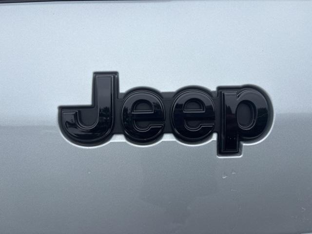 used 2024 Jeep Grand Cherokee L car, priced at $33,998