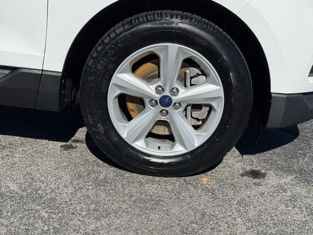 used 2021 Ford Edge car, priced at $16,899